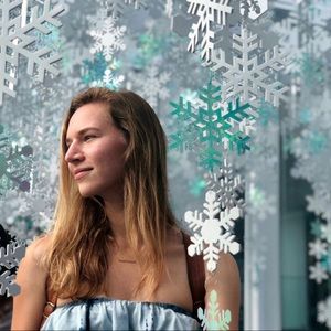 Meet your Posher, Olivia